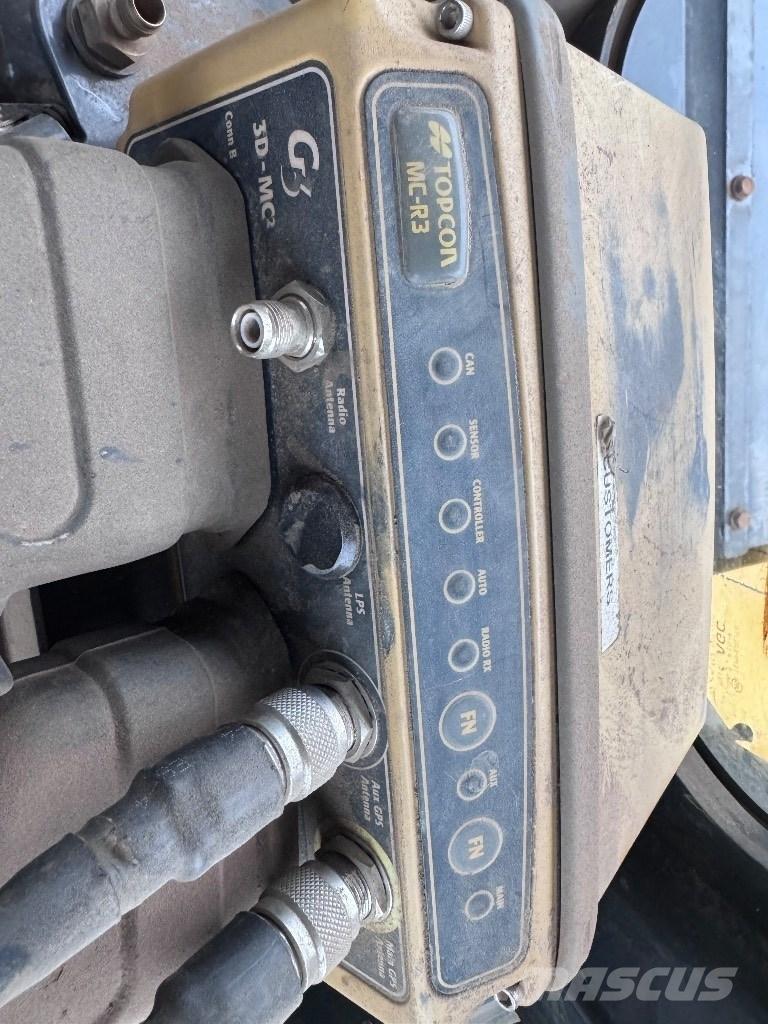 Komatsu D 61 PX Dozers - Tratores rastos