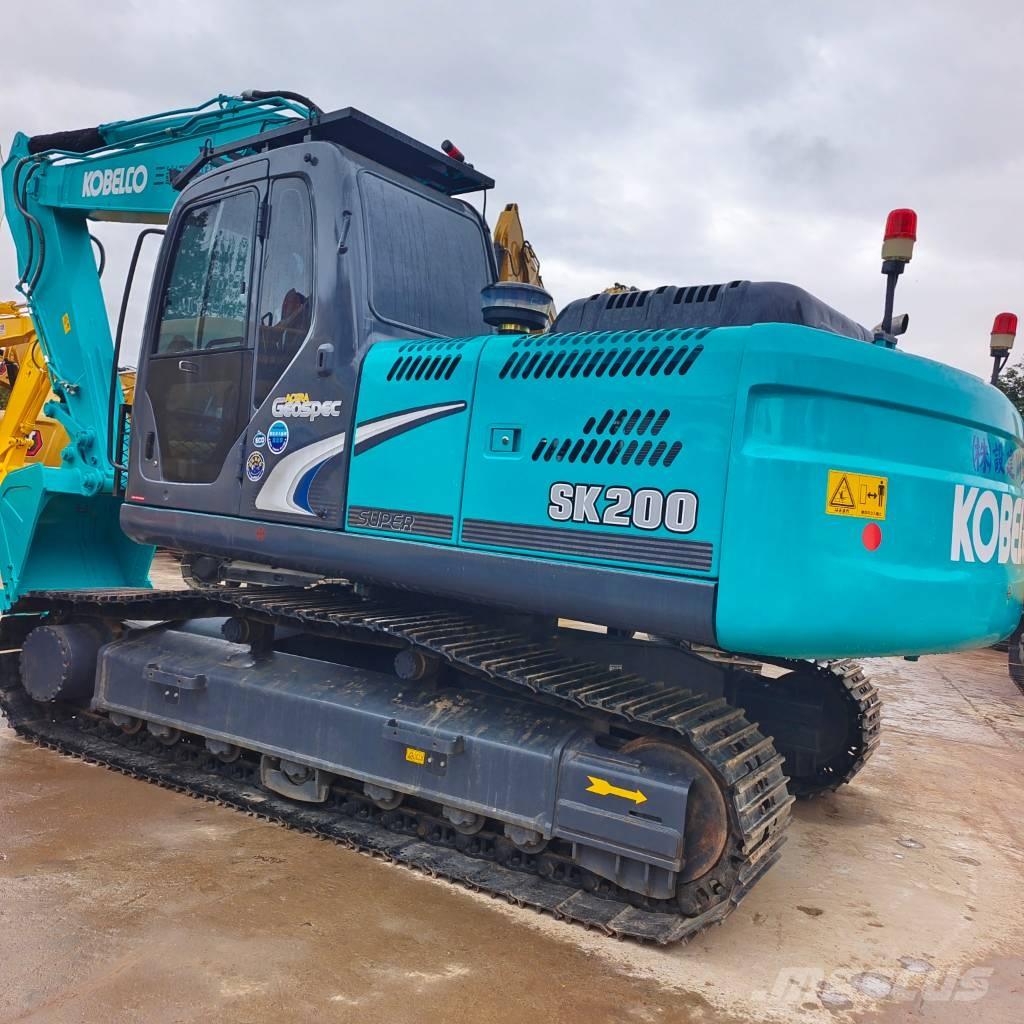 Kobelco SK 200 Escavadoras de rastos