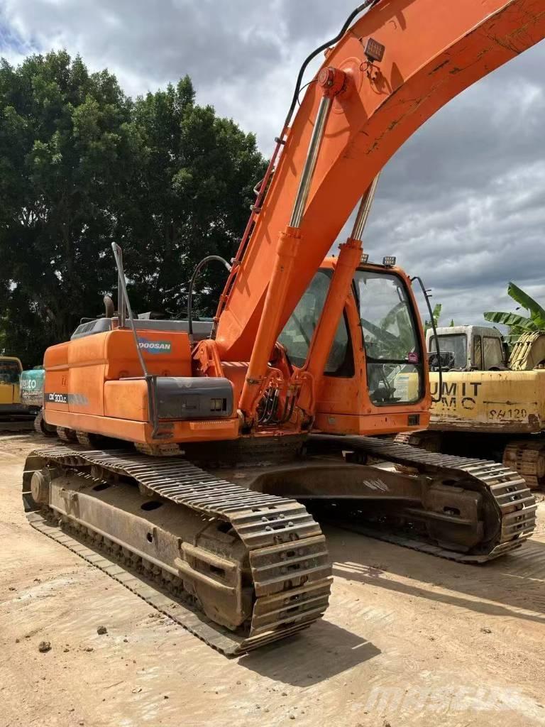 Doosan DX300LC Escavadoras de rastos