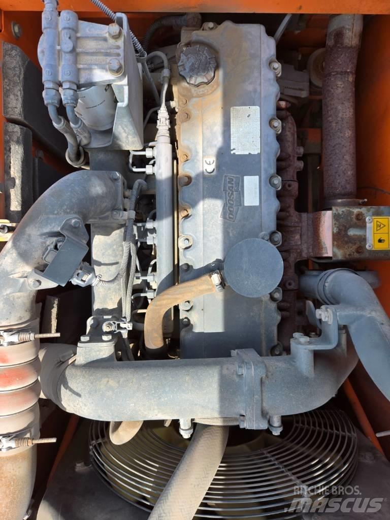 Doosan DX 220 LCA Escavadoras de rastos