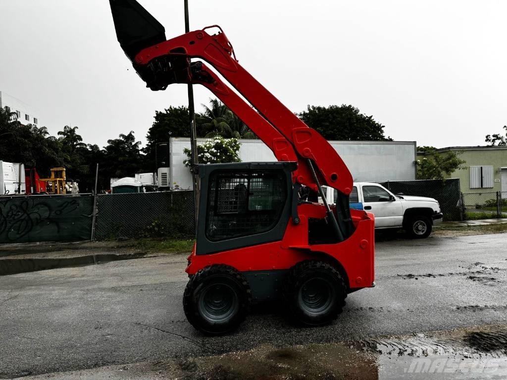 Kubota SSV 75 Carregadoras de direcção deslizante