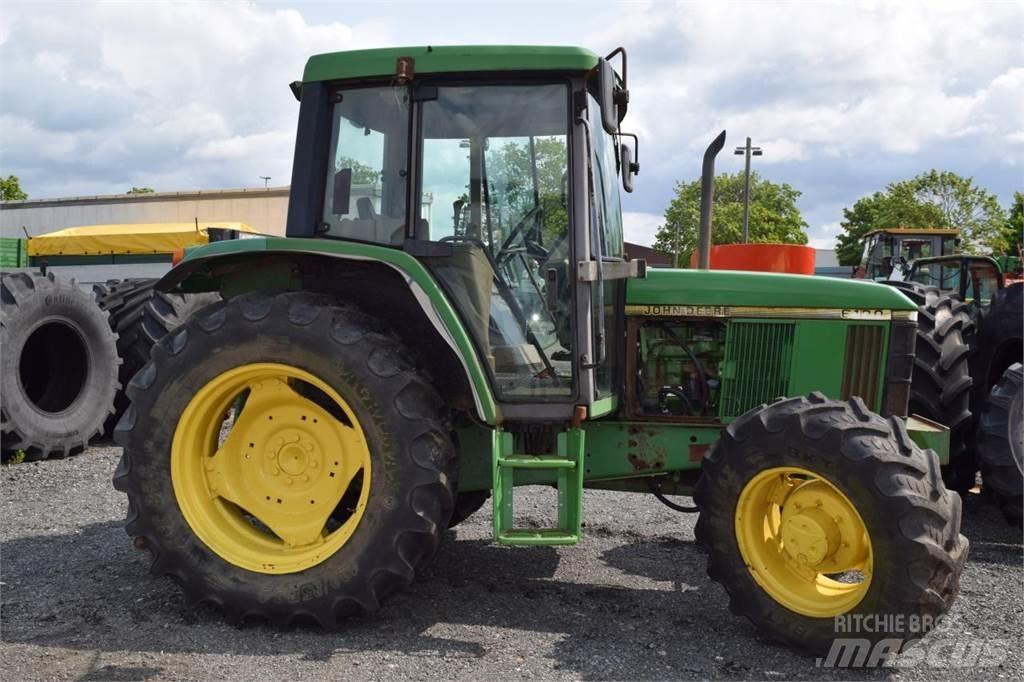 John Deere 6100 Tratores Agrícolas usados