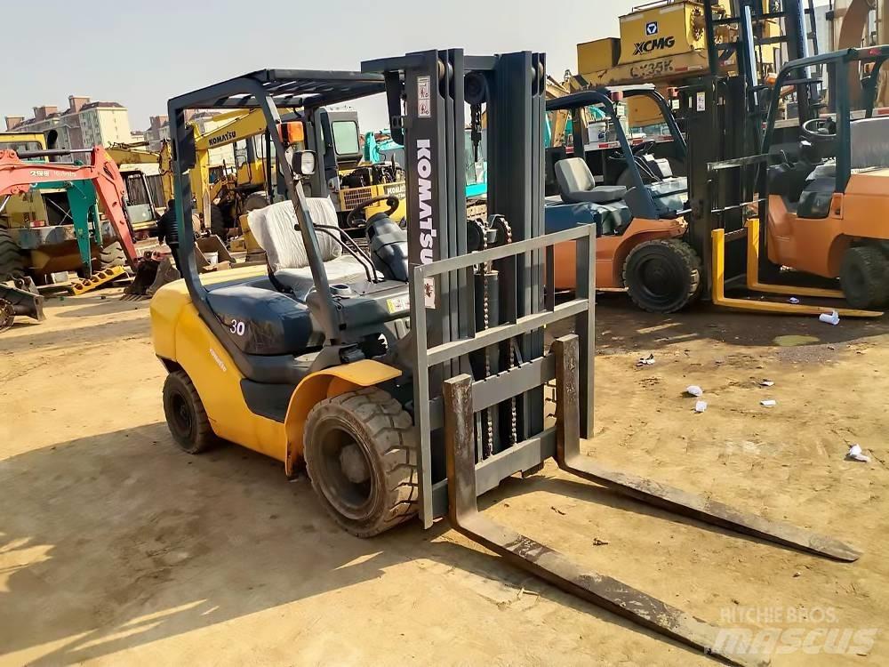 Komatsu FD 30 T-16 Empilhadores Diesel