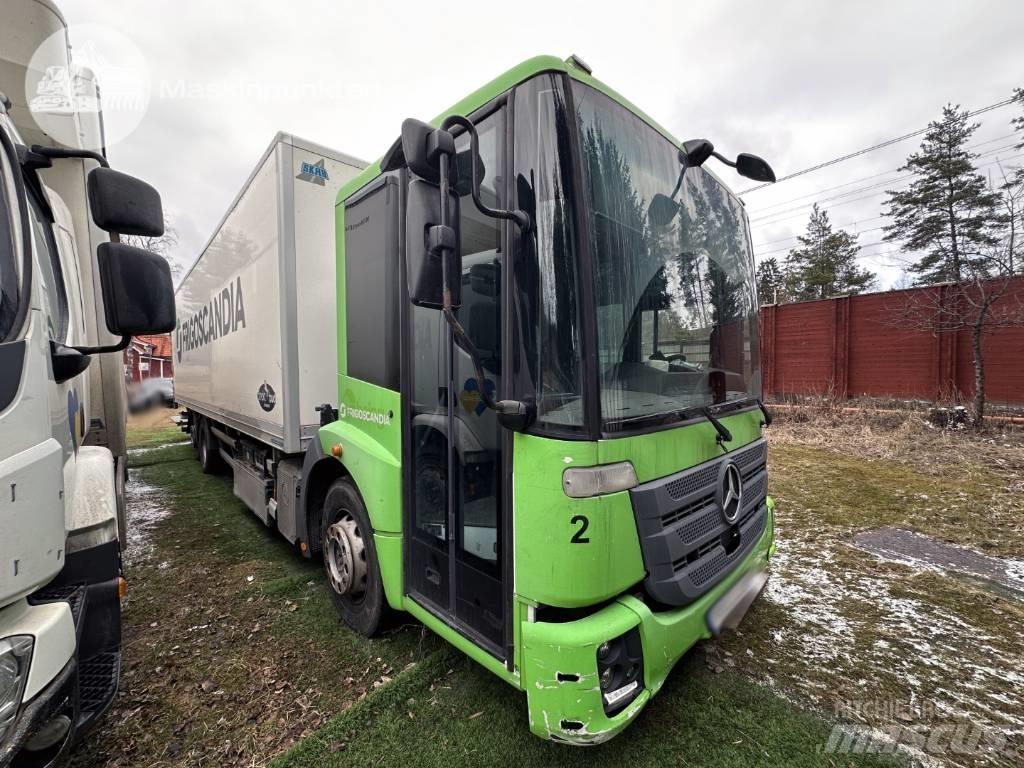 Mercedes-Benz Econic Camiões de caixa fechada
