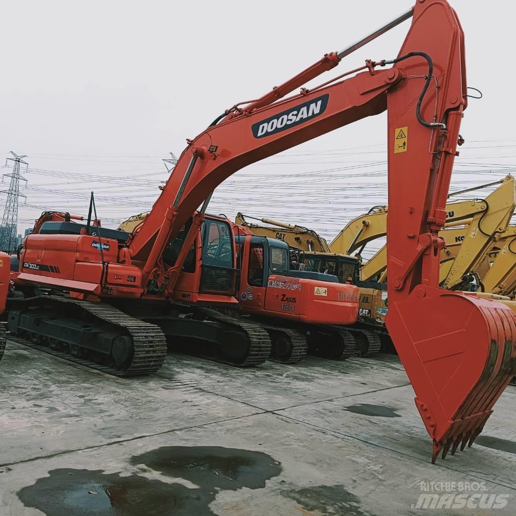 Doosan DX 300 LC Escavadoras de rastos
