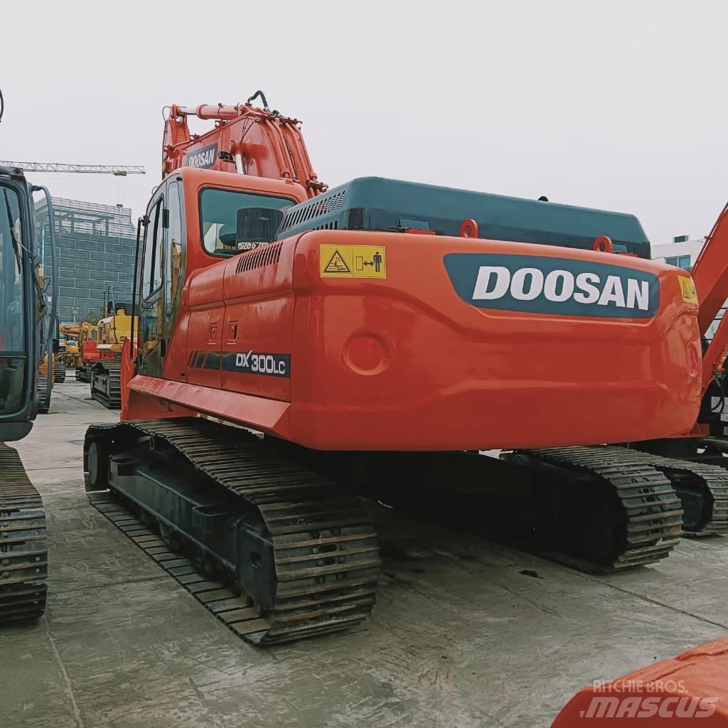 Doosan DX 300 LC Escavadoras de rastos