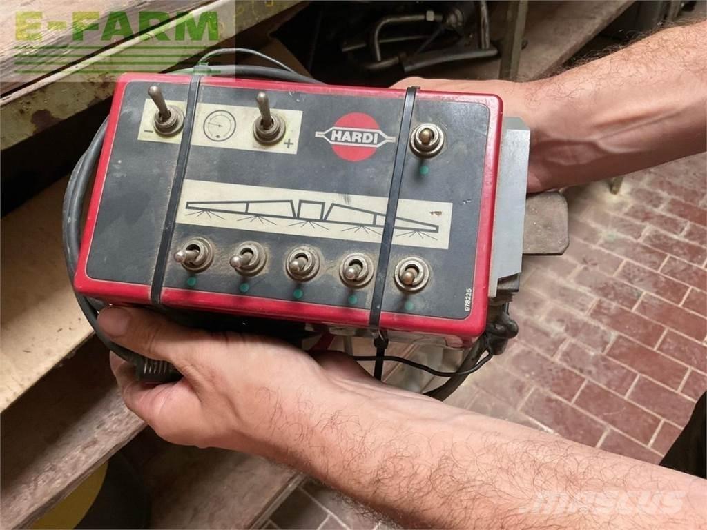 Hardi Commander Pulverizadores rebocados