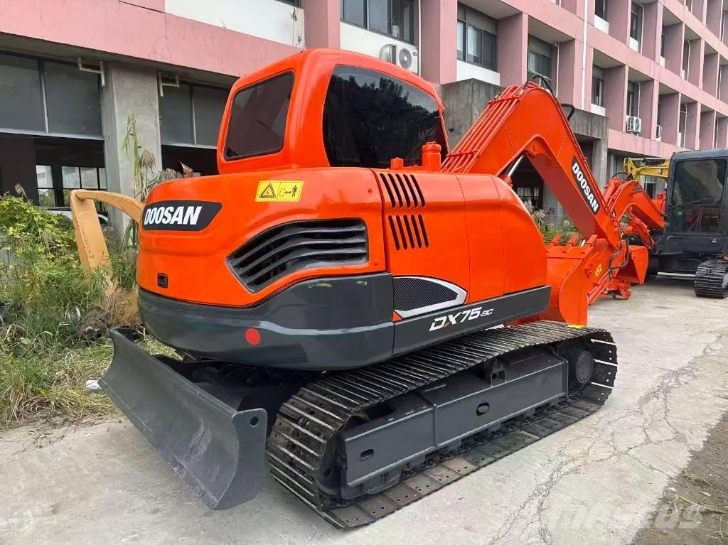 Doosan DX 75-9 C Escavadoras de rastos