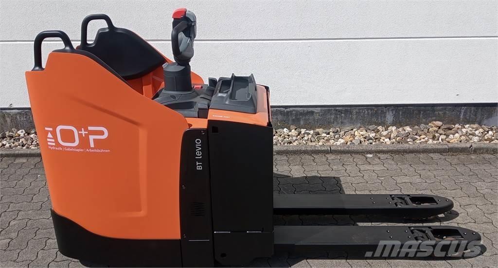 Toyota LPE 250 Porta palettes