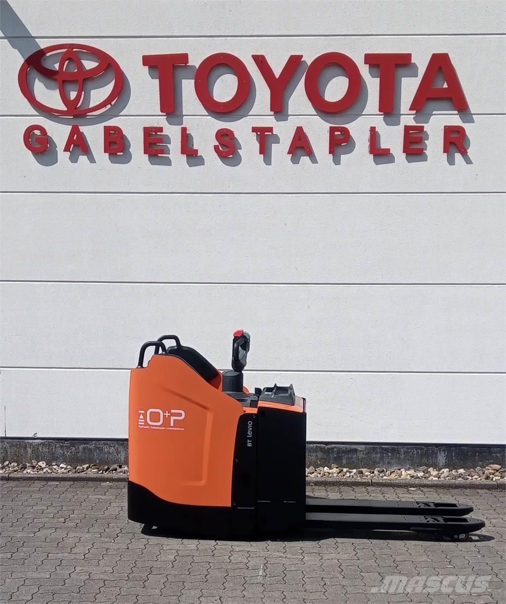 Toyota LPE 250 Porta palettes