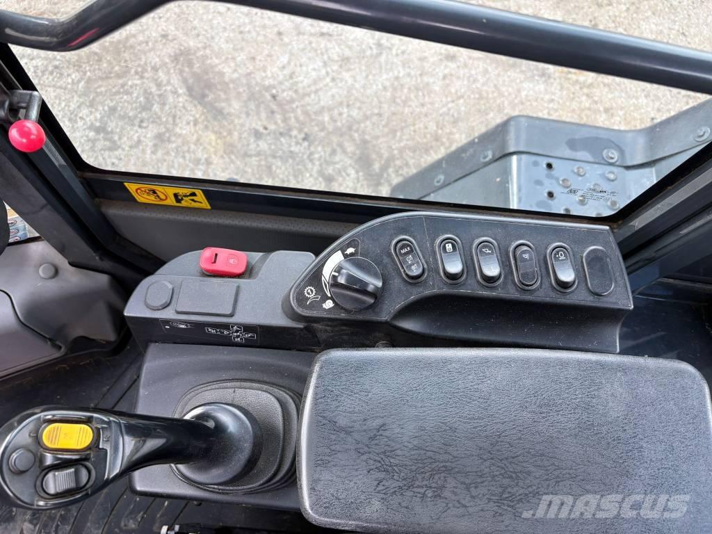 Komatsu WA320-8 Pás carregadoras de rodas