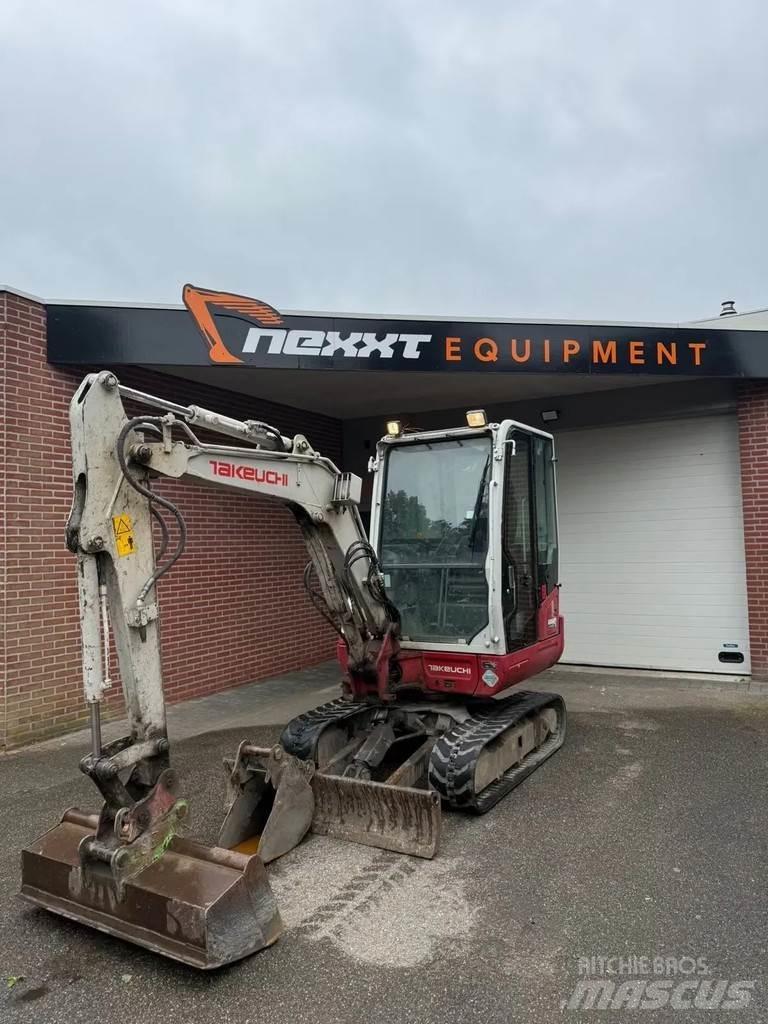 Takeuchi TB230 Mini Escavadoras <7t