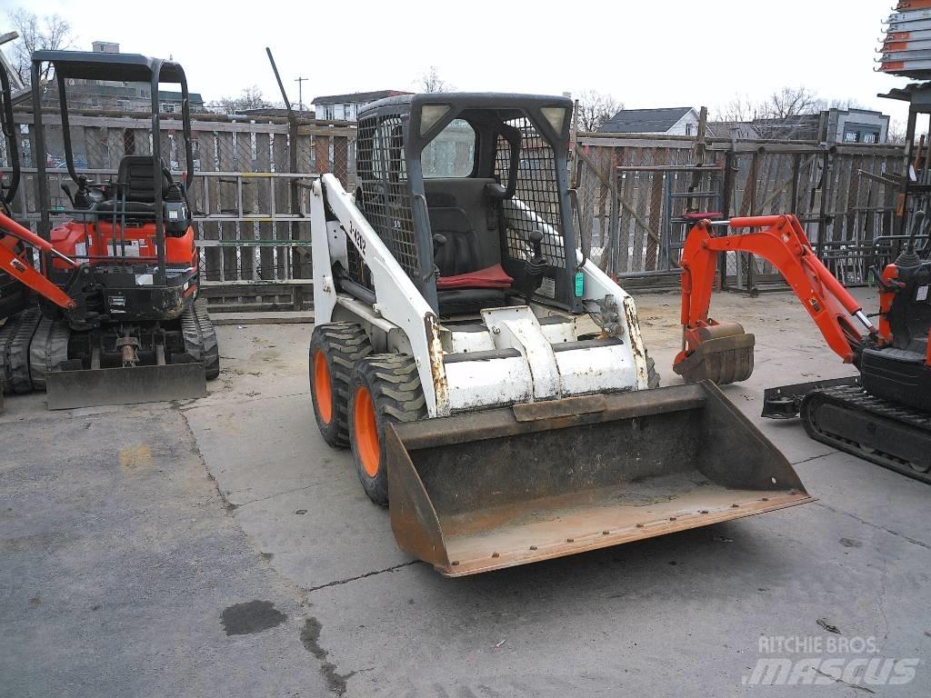 Bobcat S 130 Carregadoras de direcção deslizante