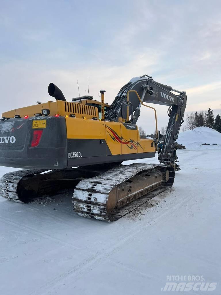 Volvo EC 250 D L Escavadoras de rastos
