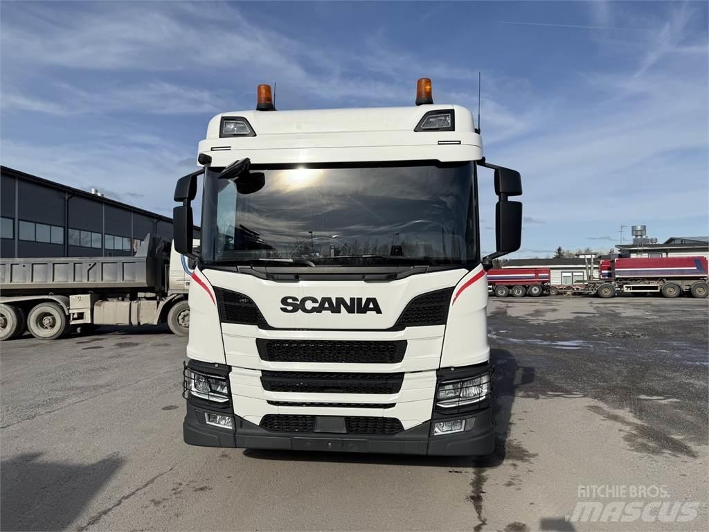 Scania P 360 6X2 Camiões de chassis e cabine