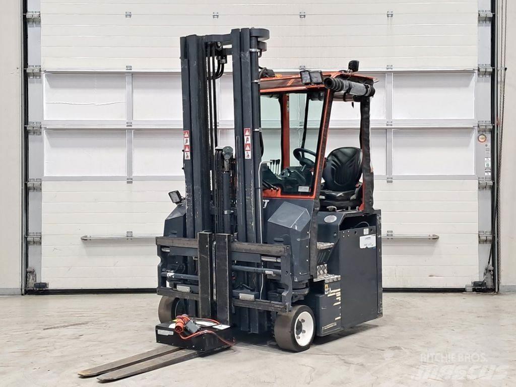 Combilift CBE2500 Carregadores laterais