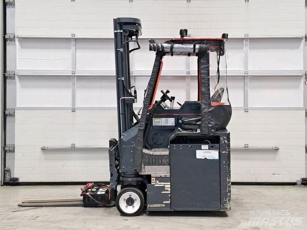 Combilift CBE2500 Carregadores laterais
