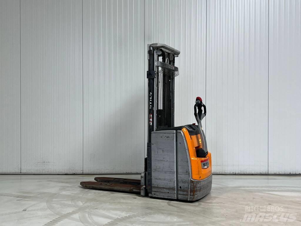 Still EXV16 Empilhador para operador externo