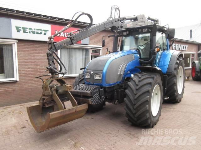 Valtra T202D Tratores Agrícolas usados