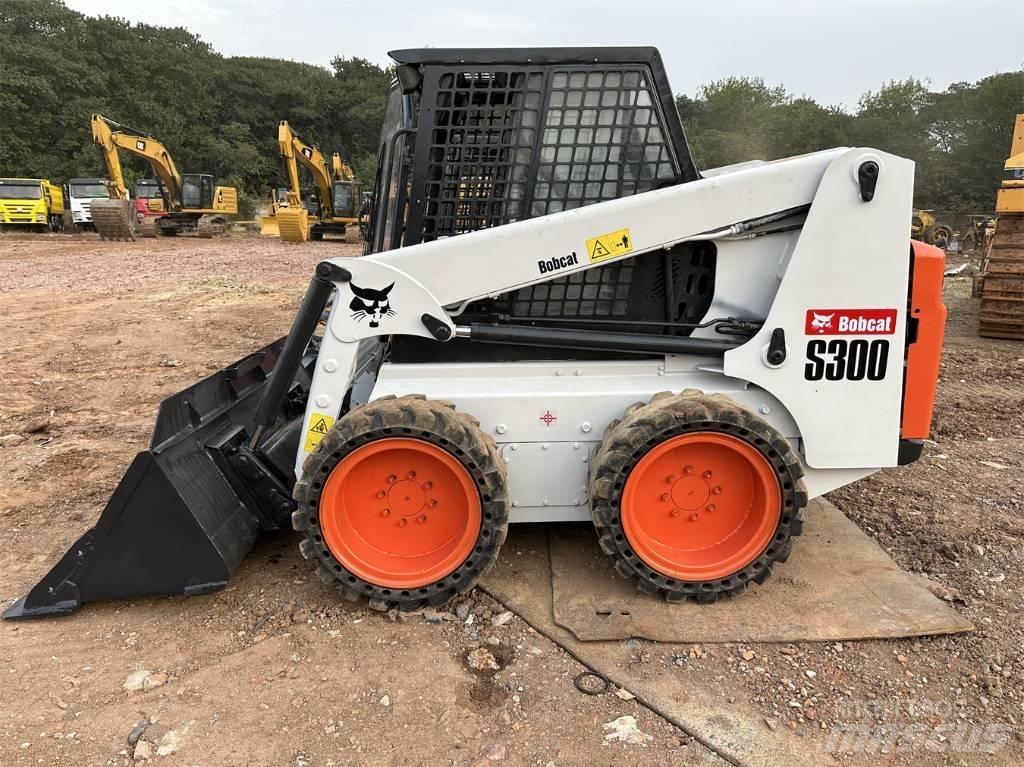 Bobcat S300 Carregadoras de direcção deslizante