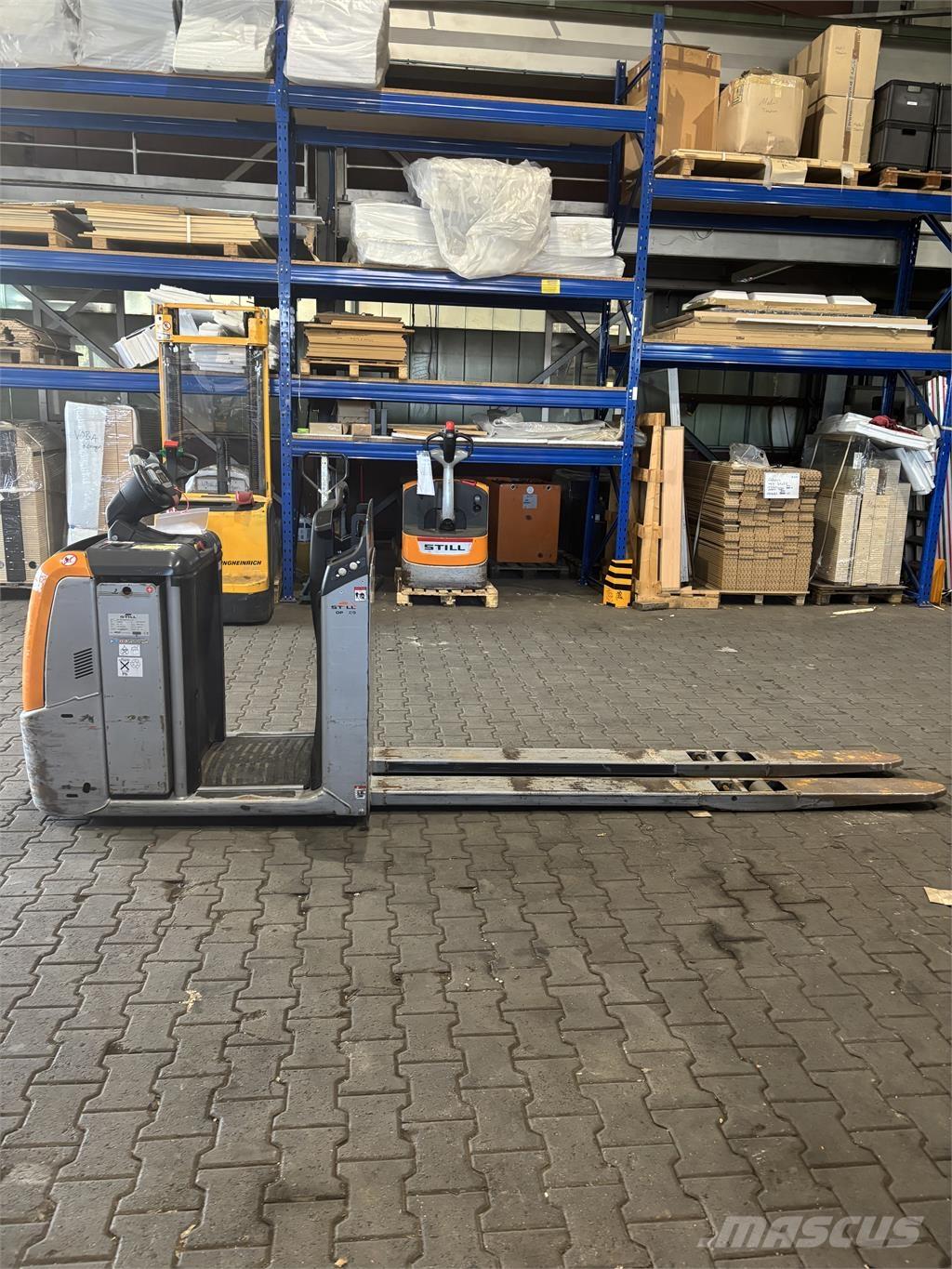 Still OPX 20 Preparadoras de encomendas de baixa elevação