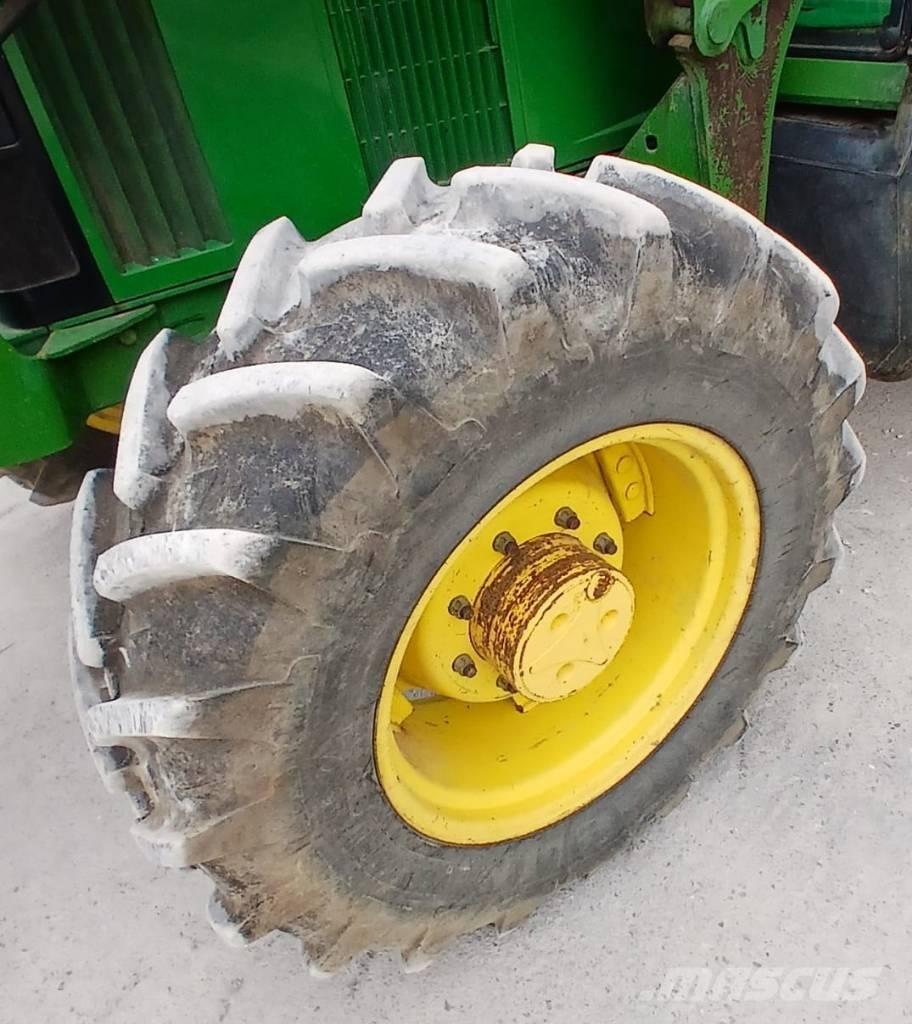John Deere 6110 Tratores Agrícolas usados