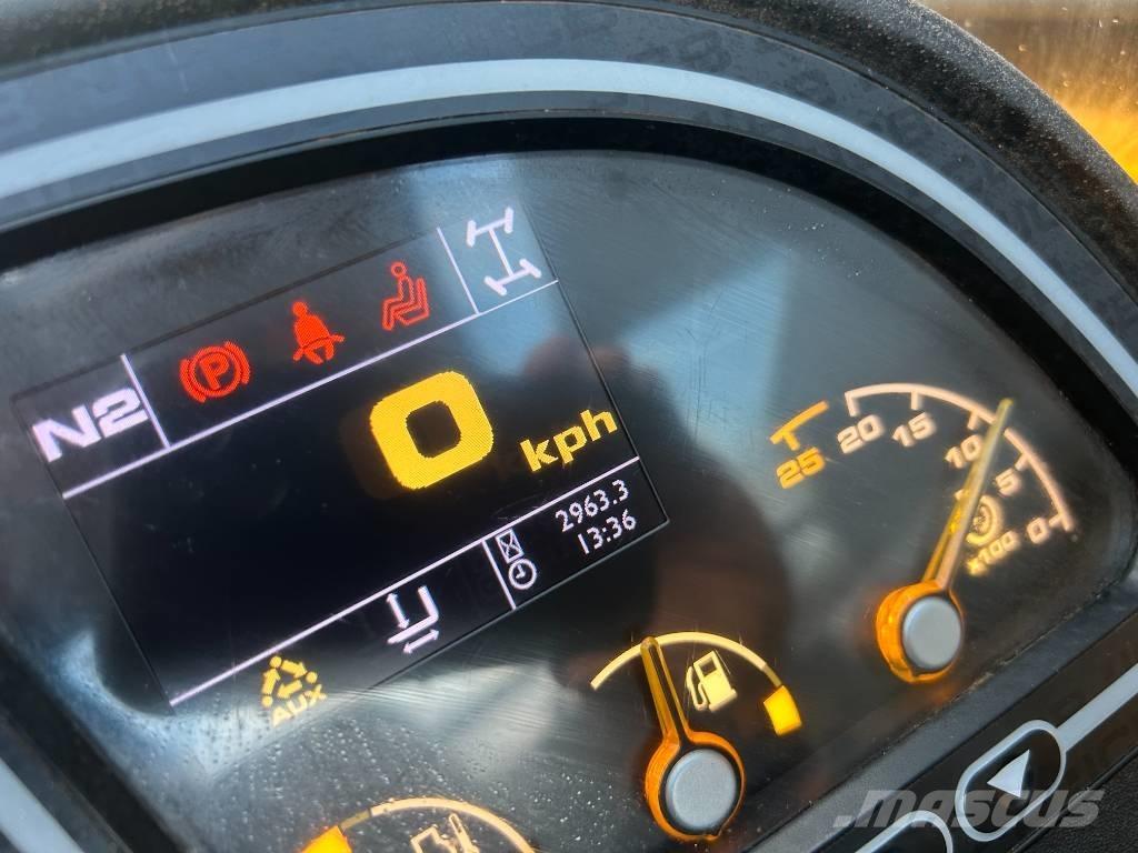 JCB 540-140 Hi Viz Manipuladores telescópicos