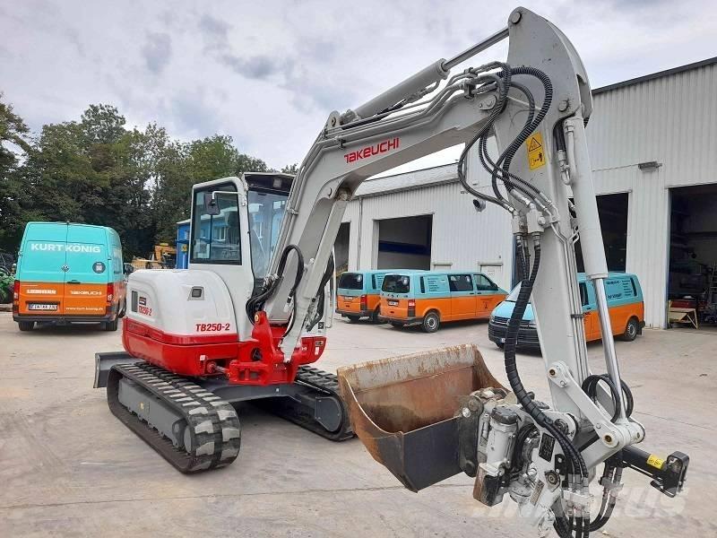 Takeuchi TB 250-2 Mini Escavadoras <7t