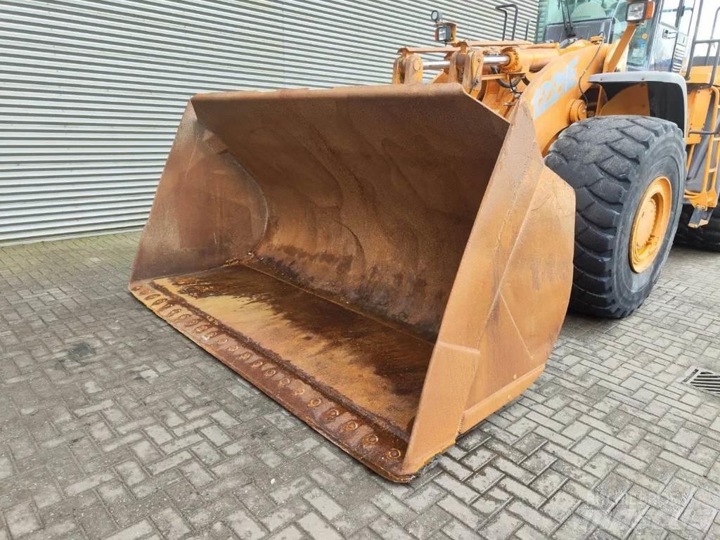 CASE 1221E Pás carregadoras de rodas
