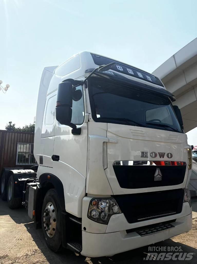Sinotruk T7H Tractores (camiões)