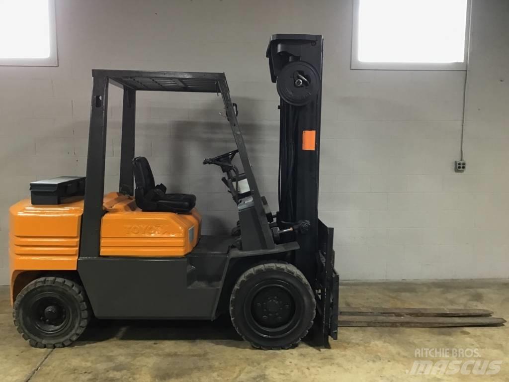 Toyota 02-5 FD 30 Empilhadores - Outros