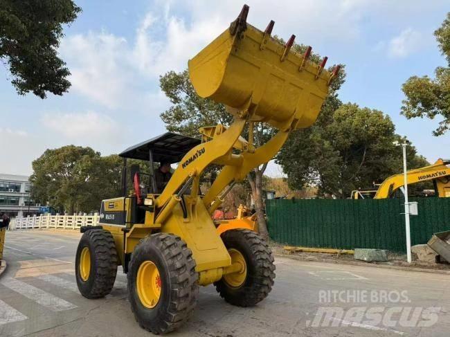 Komatsu WA 100 Pás carregadoras de rodas
