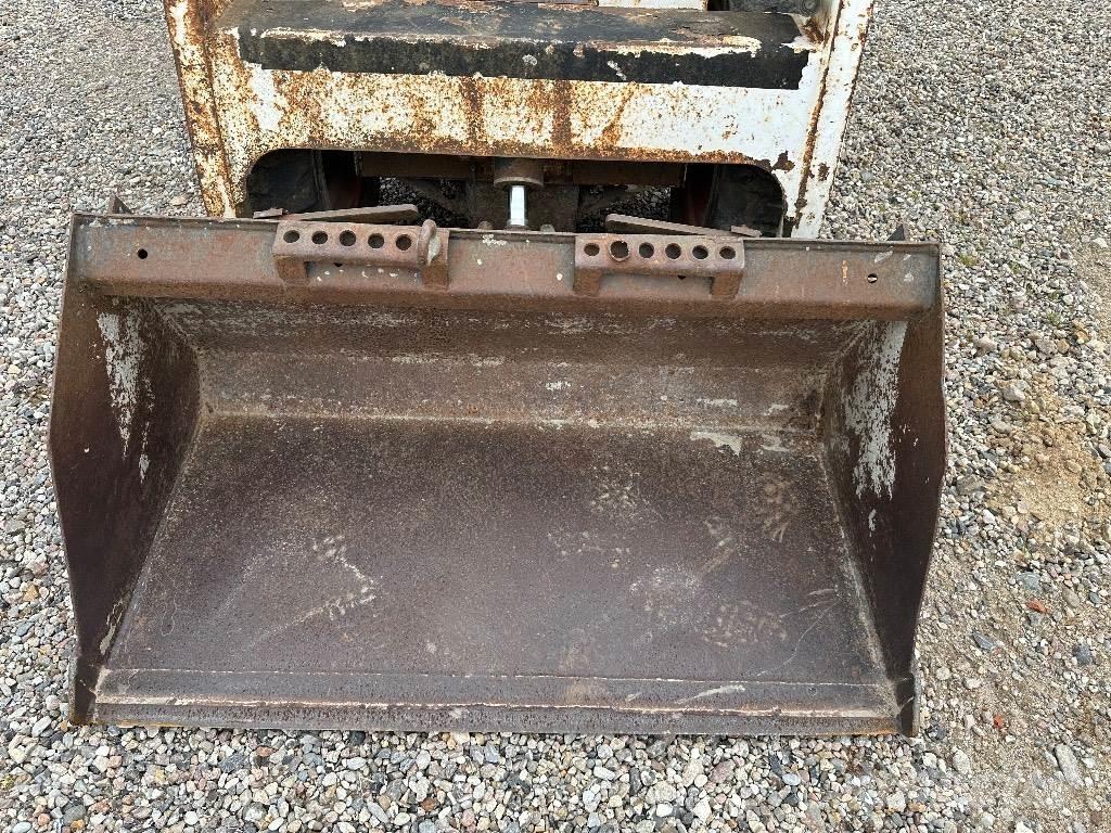 Bobcat 553 Carregadoras de direcção deslizante