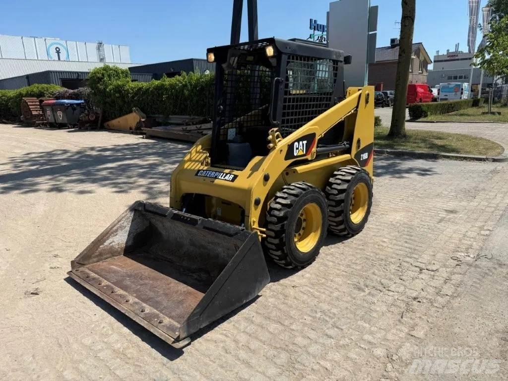 CAT 216B (226,S130) Carregadoras de direcção deslizante