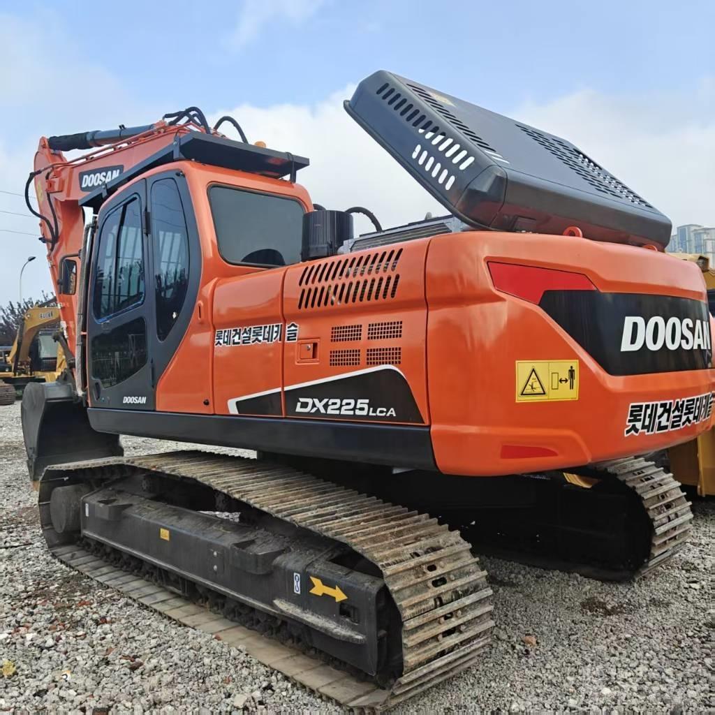 Doosan DX 225 LCA Escavadoras de rastos