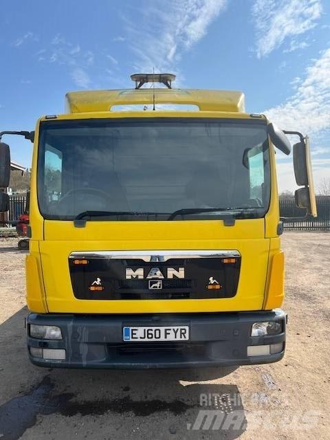 MAN 7.150 Camiões de guincho/estrado