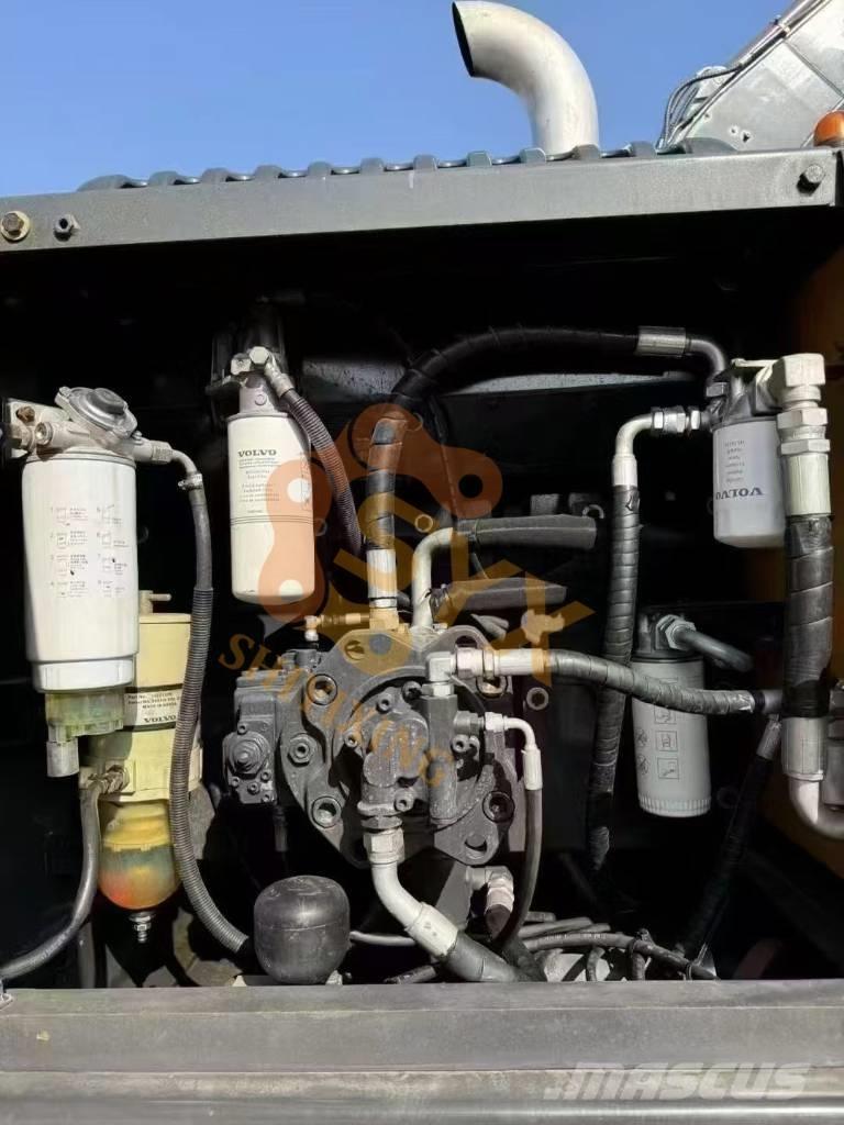 Volvo EC 240 D Escavadoras de rastos