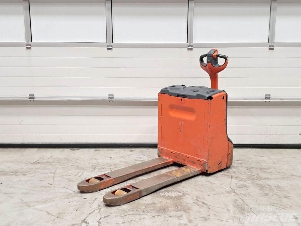 Linde T16 Movimentadores manuais de palettes