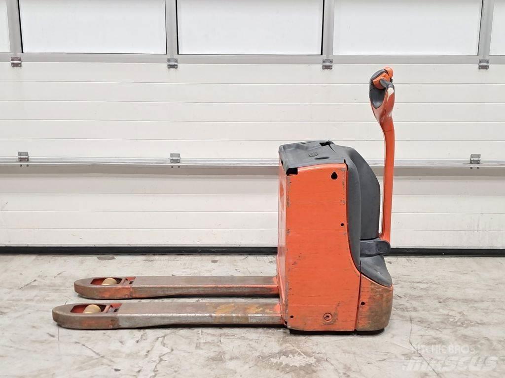 Linde T16 Movimentadores manuais de palettes
