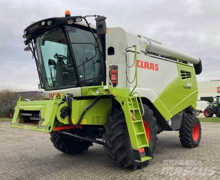 CLAAS TUCANO 420 Ceifeiras debulhadoras