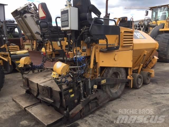 CAT AP 300 Pavimentadoras de asfalto