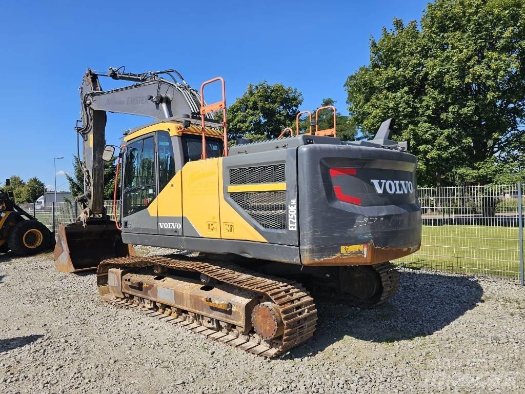Volvo EC 250 E Escavadoras de rastos
