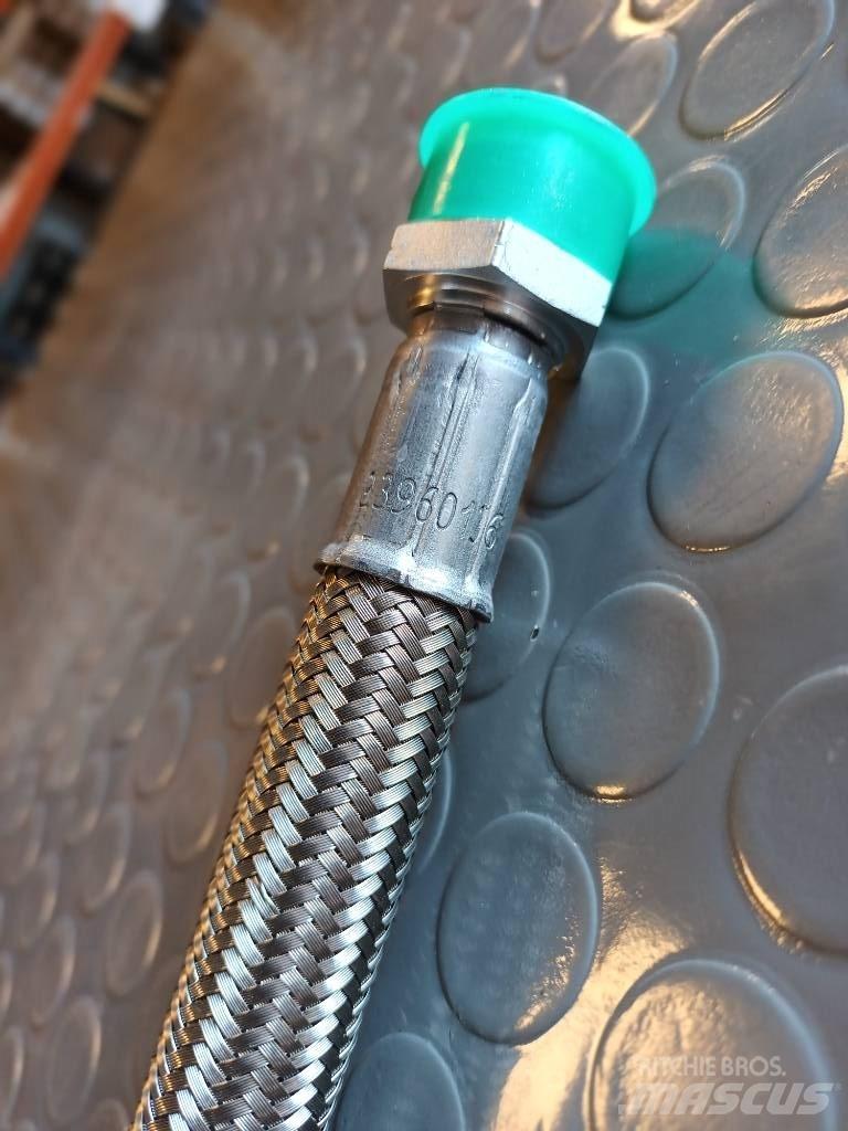 Volvo HOSE 23960136 Transportes - Outros
