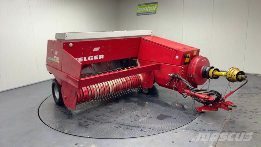 Welger AP 830 Enfardadeira de fardos quadrados
