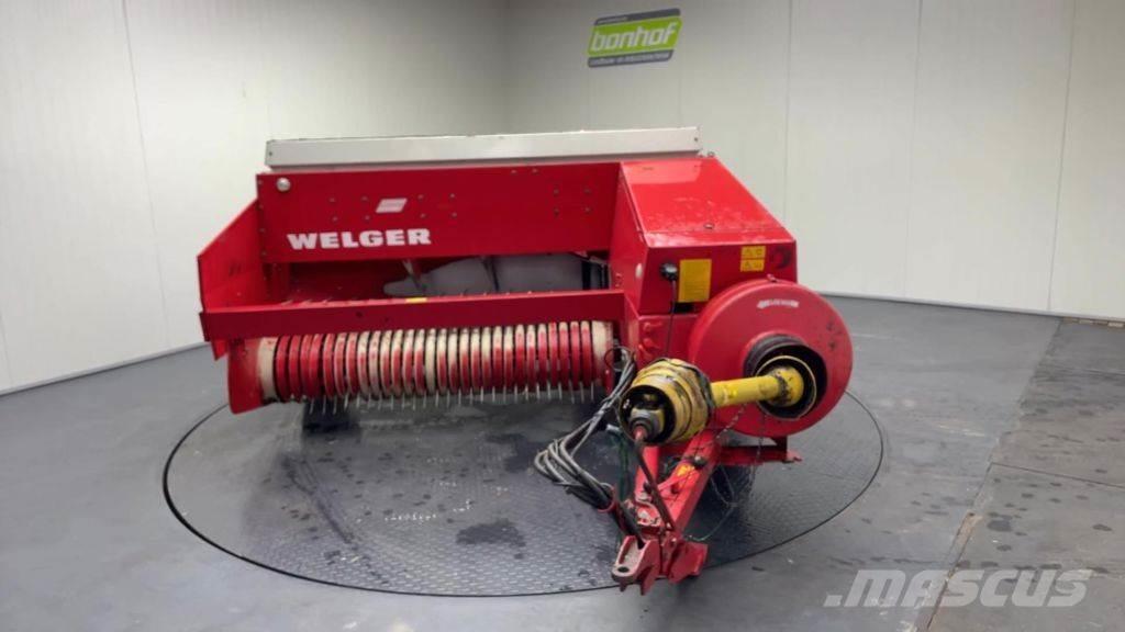 Welger AP 830 Enfardadeira de fardos quadrados
