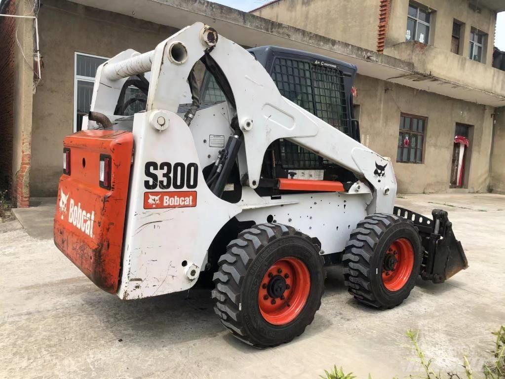 Bobcat S 300 Carregadoras de direcção deslizante