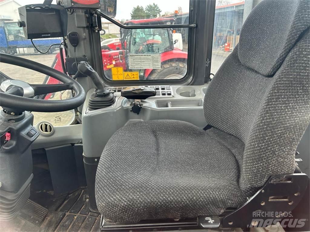 Doosan DL 300 Pás carregadoras de rodas