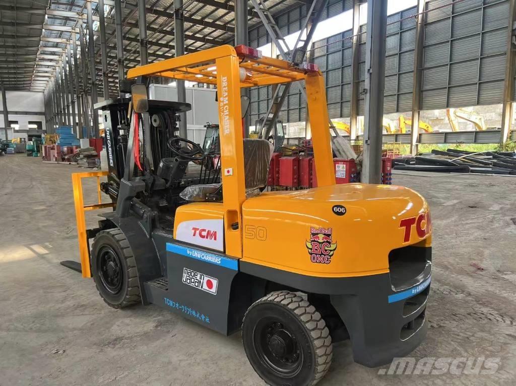 TCM 5t Empilhadores Diesel