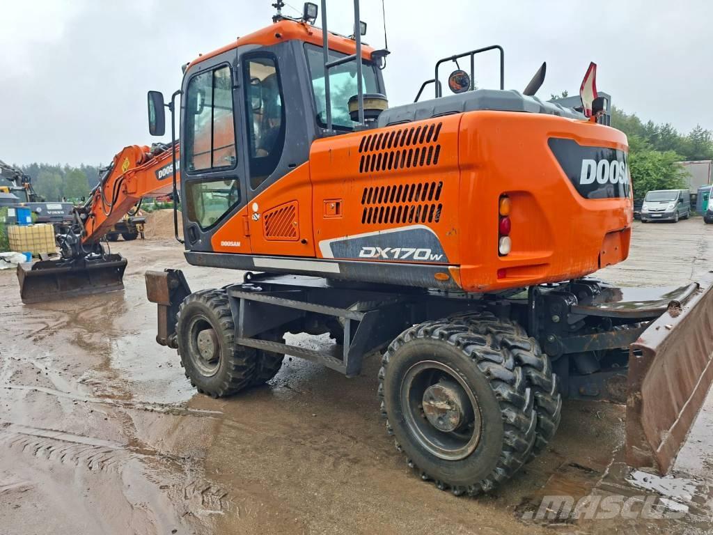 Doosan DX 170 W Escavadoras de rodas