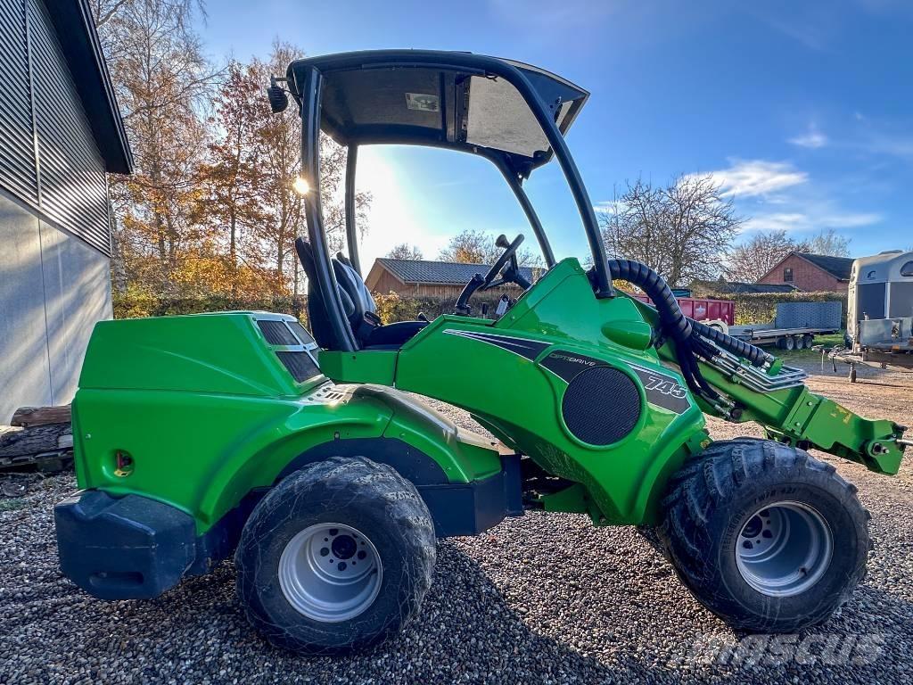 Avant 745 Carregadora multifunções